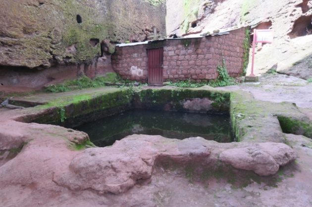 ラリベラ_石窟教会_エチオピア