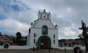 メキシコ(18)サンクリストバル周辺村巡り。撮影厳禁の教会と民族意識について