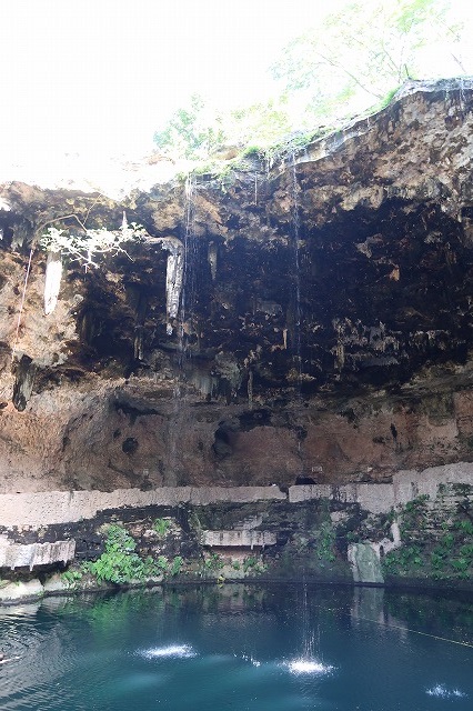 Cenote Xaci(セノーテ・サシ)