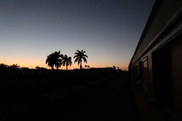 サンタクララ_列車